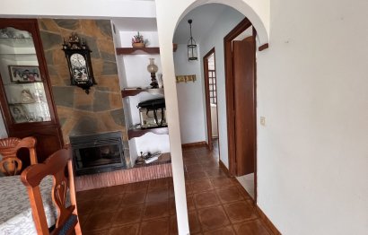 Resale - House - Detached Villa - Estepona - Selwo