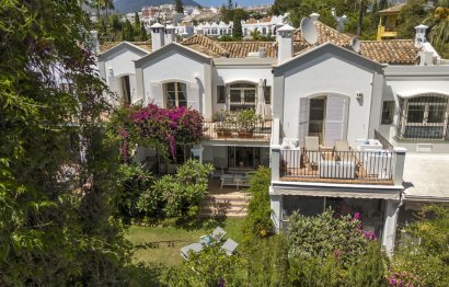 Resale - House - Townhouse - Marbella - Nueva Andalucia