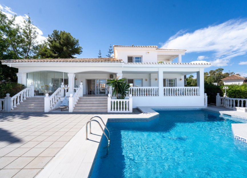 Resale - House - Detached Villa - Marbella - Nueva Andalucia