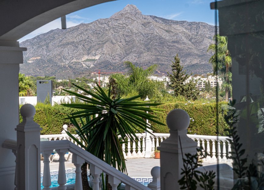 Resale - House - Detached Villa - Marbella - Nueva Andalucia