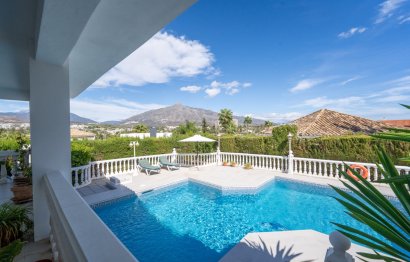 Resale - House - Detached Villa - Marbella - Nueva Andalucia