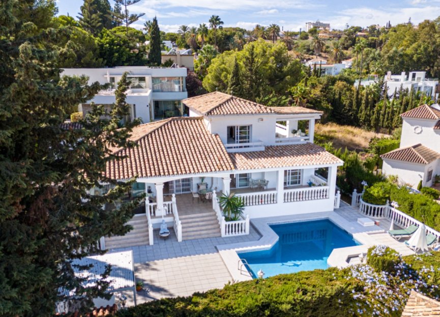 Resale - House - Detached Villa - Marbella - Nueva Andalucia