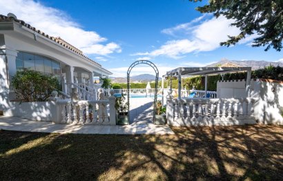 Resale - House - Detached Villa - Marbella - Nueva Andalucia