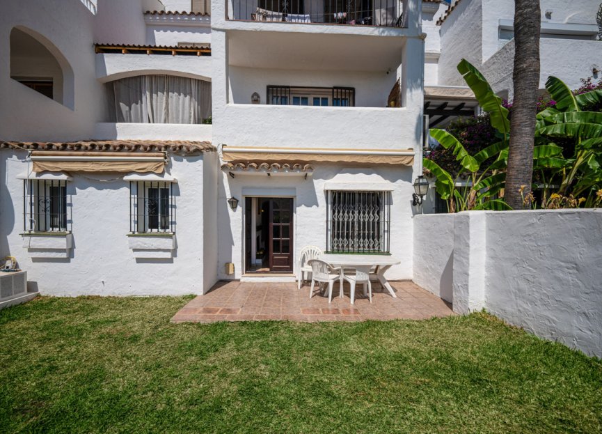 Resale - Apartment - Ground Floor Apartment - Marbella - Puerto Banús