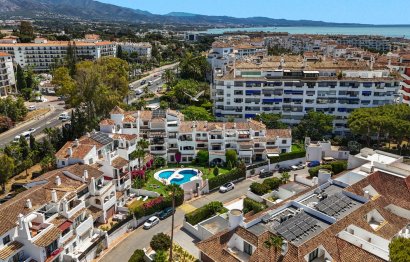 Resale - Apartment - Ground Floor Apartment - Marbella - Puerto Banús