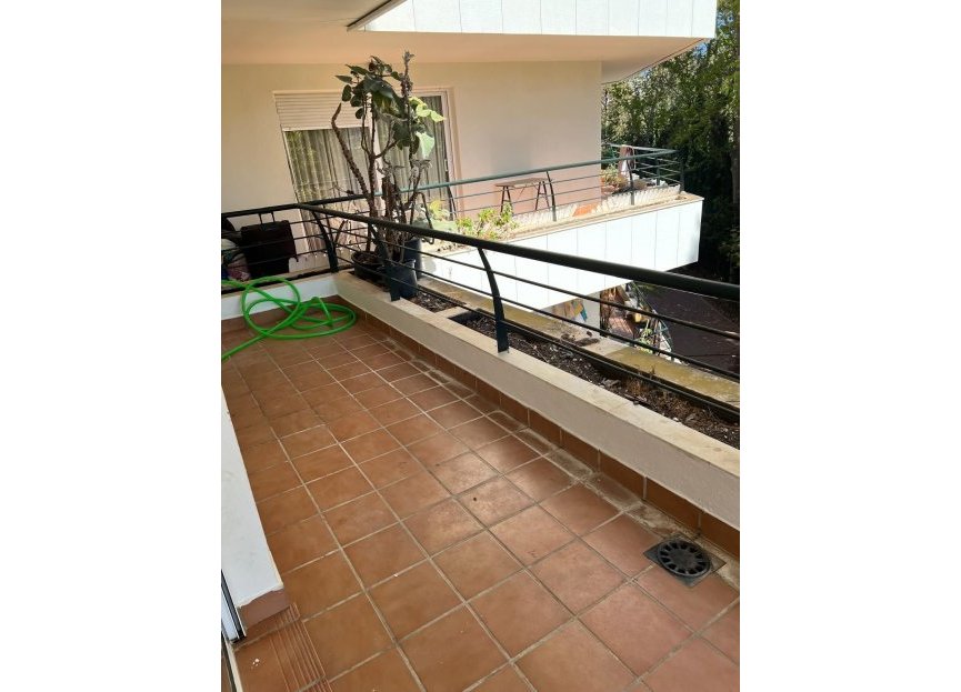 Resale - Apartment - Middle Floor Apartment - Marbella - Guadalmina Alta