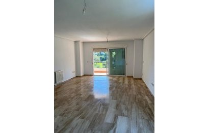 Resale - Apartment - Middle Floor Apartment - Marbella - Guadalmina Alta