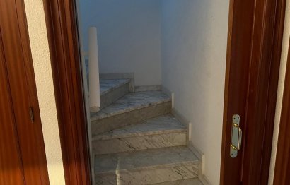 Resale - House - Semi-Detached House - Marbella - Nueva Andalucia