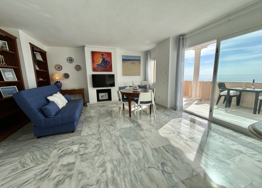 Resale - Apartment - Penthouse - Estepona - Estepona Centro