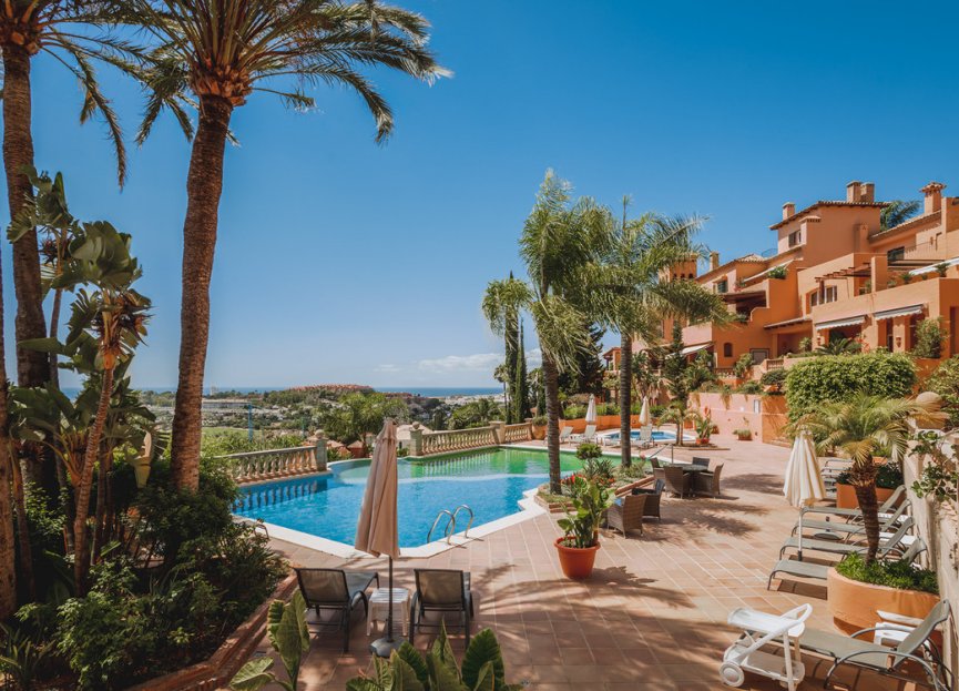 Resale - Apartment - Penthouse - Marbella - Nueva Andalucia