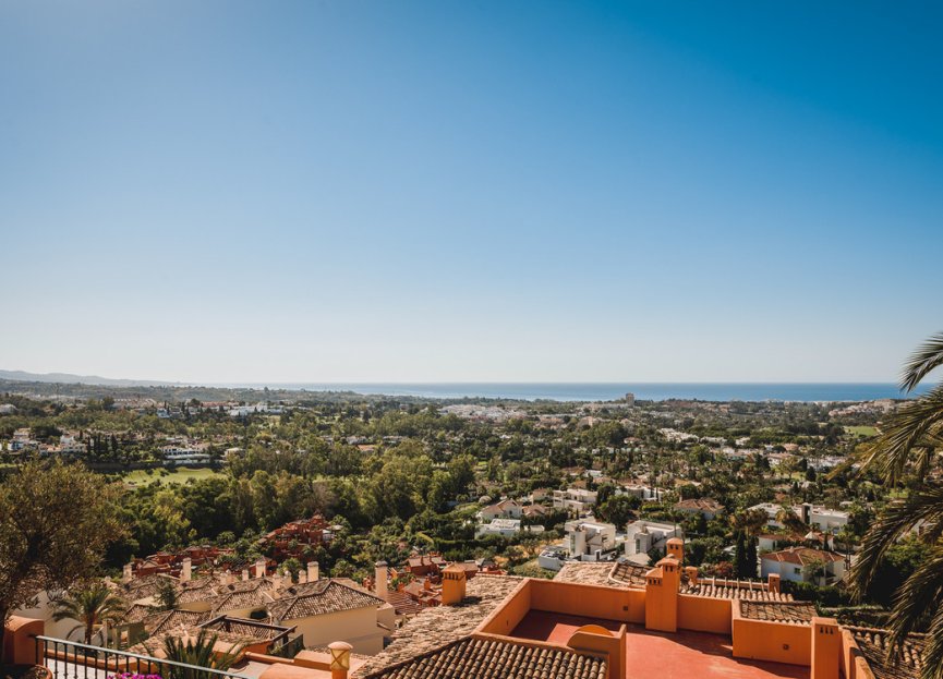 Resale - Apartment - Penthouse - Marbella - Nueva Andalucia