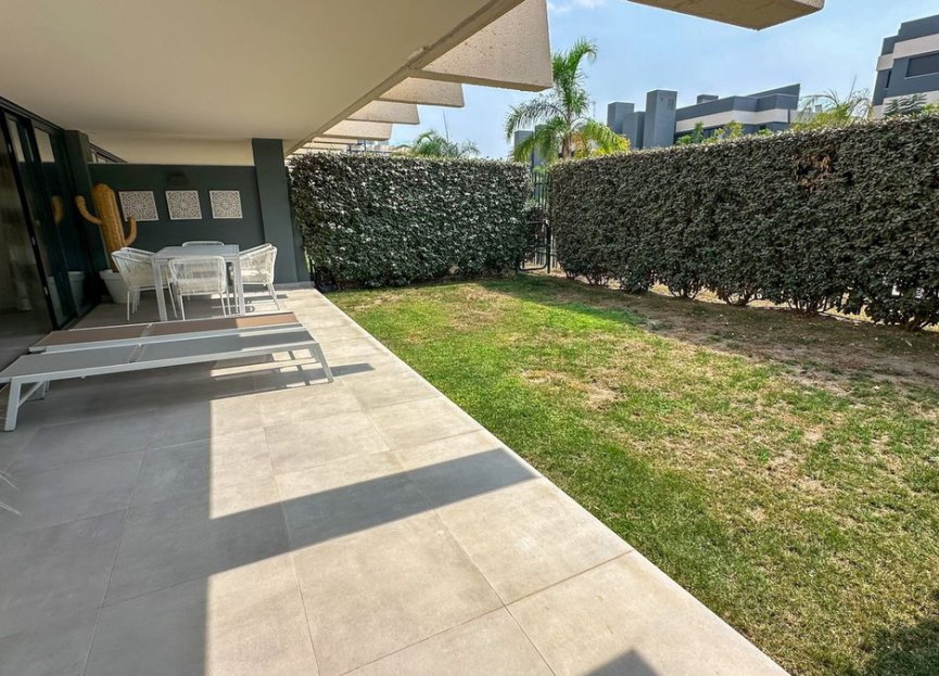 Resale - Apartment - Ground Floor Apartment - Estepona - Selwo