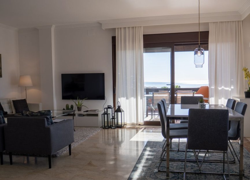 Resale - Apartment - Penthouse - Estepona