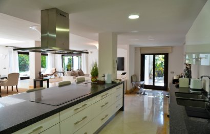 Resale - House - Detached Villa - Marbella - Aloha