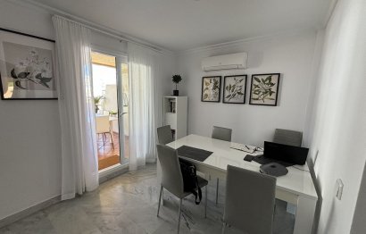 Resale - Apartment - Middle Floor Apartment - Marbella - Aloha