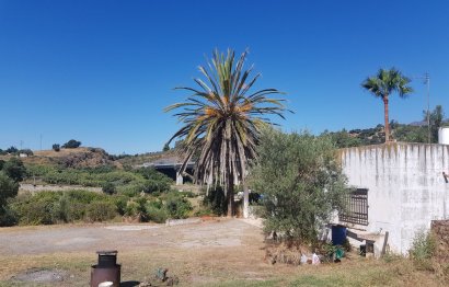 Resale - House - Finca - Cortijo - Estepona - Estepona Centro