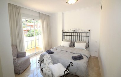 Resale - House - Semi-Detached House - Marbella - Puerto Banús