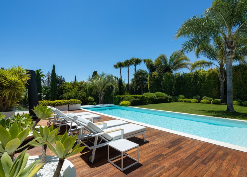 Resale - House - Detached Villa - Marbella - Marbesa