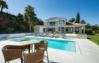 Resale - House - Detached Villa - Marbella - Nueva Andalucia