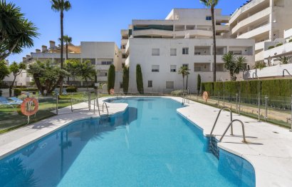 Resale - Apartment - Middle Floor Apartment - Marbella - Nueva Andalucia