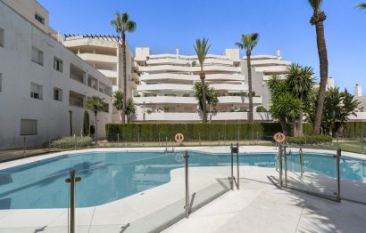 Resale - Apartment - Middle Floor Apartment - Marbella - Nueva Andalucia