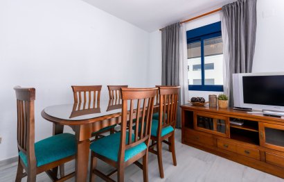 Resale - Apartment - Middle Floor Apartment - Estepona - Estepona Centro