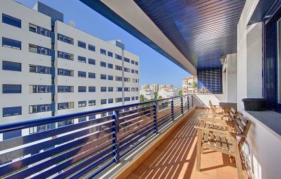 Resale - Apartment - Middle Floor Apartment - Estepona - Estepona Centro