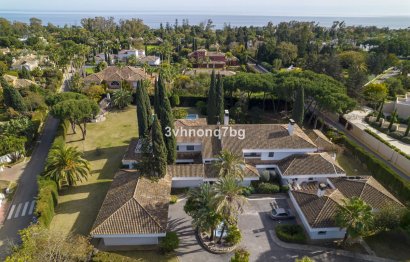 Resale - House - Detached Villa - Marbella - Guadalmina Baja