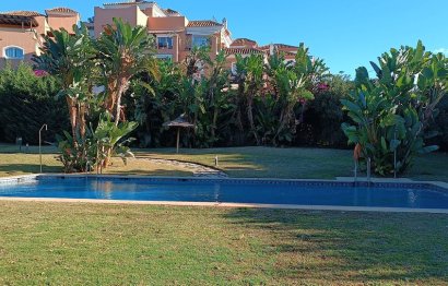 Resale - Apartment - Middle Floor Apartment - Marbella - Guadalmina Alta