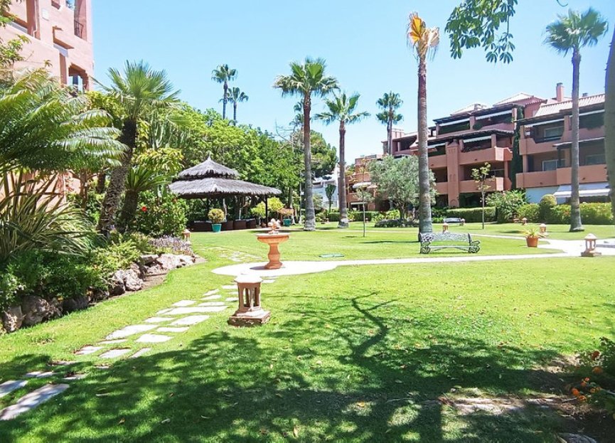 Resale - Apartment - Ground Floor Apartment - Marbella - Guadalmina Baja