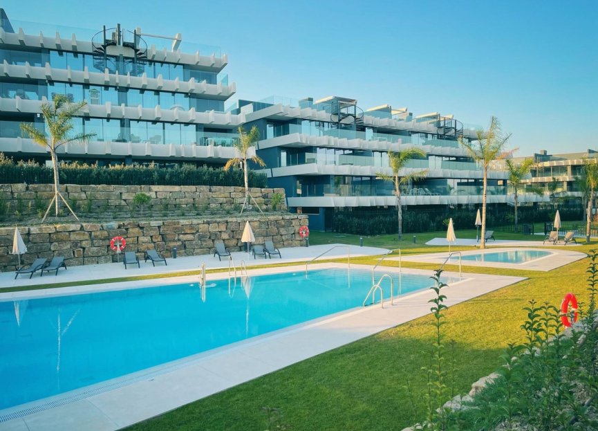 Resale - Apartment - Middle Floor Apartment - Estepona - Estepona Centro