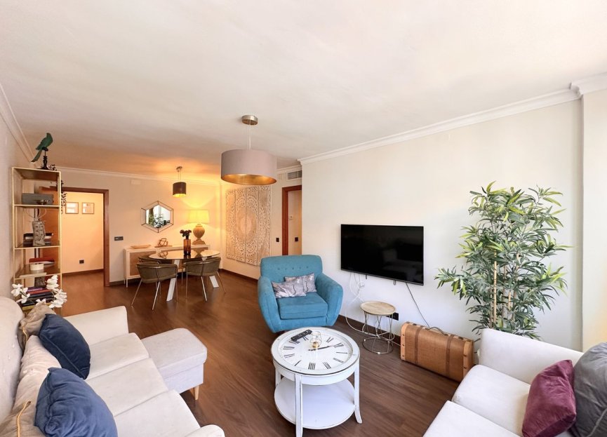 Resale - Apartment - Middle Floor Apartment - Marbella - Marbella Centro