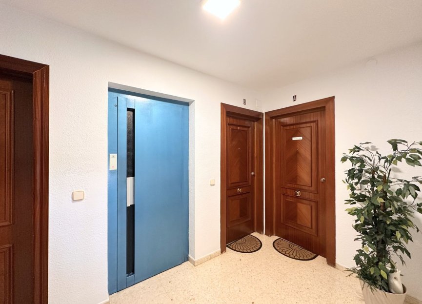 Resale - Apartment - Middle Floor Apartment - Marbella - Marbella Centro