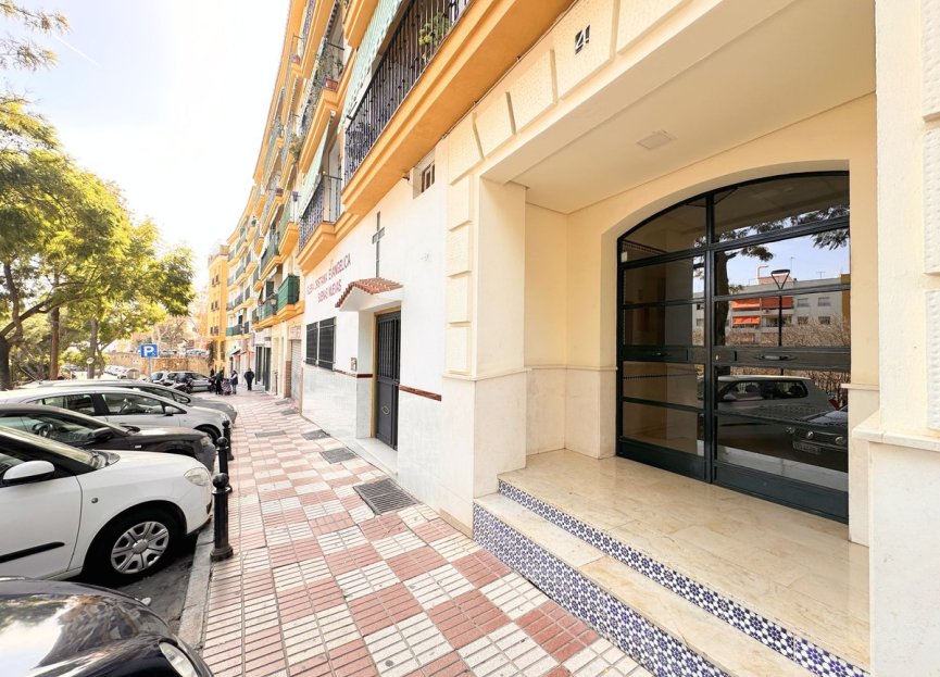 Resale - Apartment - Middle Floor Apartment - Marbella - Marbella Centro