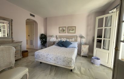 Resale - Apartment - Middle Floor Apartment - Estepona