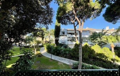 Resale - Apartment - Middle Floor Apartment - Estepona