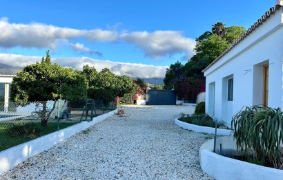 Resale - House - Finca - Cortijo - Estepona - Estepona Centro