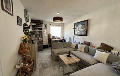 Resale - Apartment - Middle Floor Apartment - Estepona