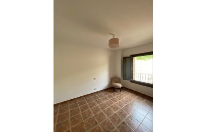 Resale - House - Semi-Detached House - Estepona - Estepona Centro