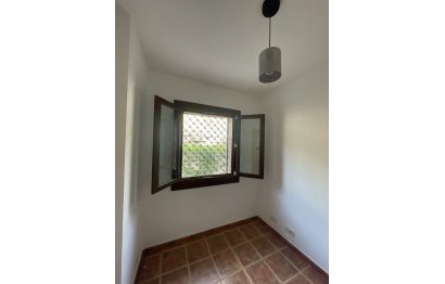 Resale - House - Semi-Detached House - Estepona - Estepona Centro