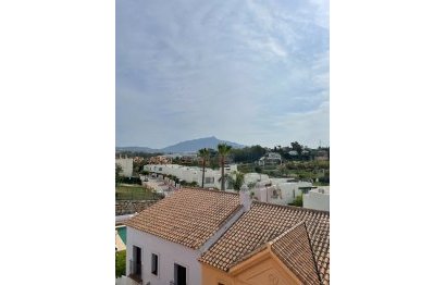 Resale - House - Semi-Detached House - Estepona - Estepona Centro