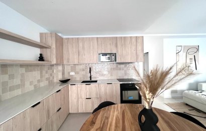 Resale - Apartment - Middle Floor Apartment - Marbella - Nueva Andalucia