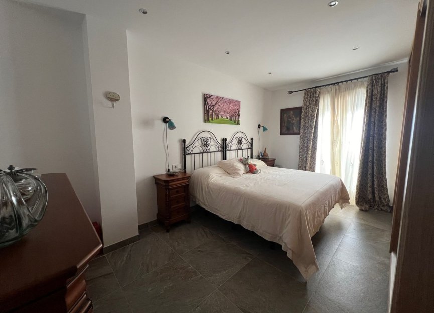 Resale - House - Townhouse - Estepona - Estepona Centro