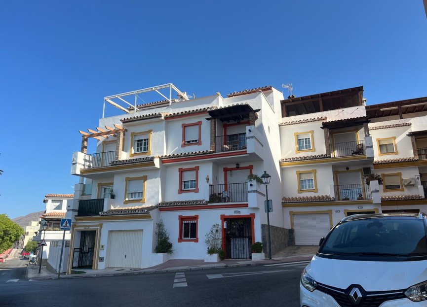 Resale - House - Townhouse - Estepona - Estepona Centro