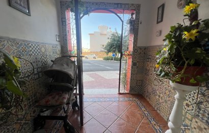 Resale - House - Townhouse - Estepona - Estepona Centro