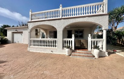 Resale - House - Detached Villa - Mijas - La Cala De Mijas