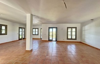 Resale - House - Finca - Cortijo - Casares - Casares Centro