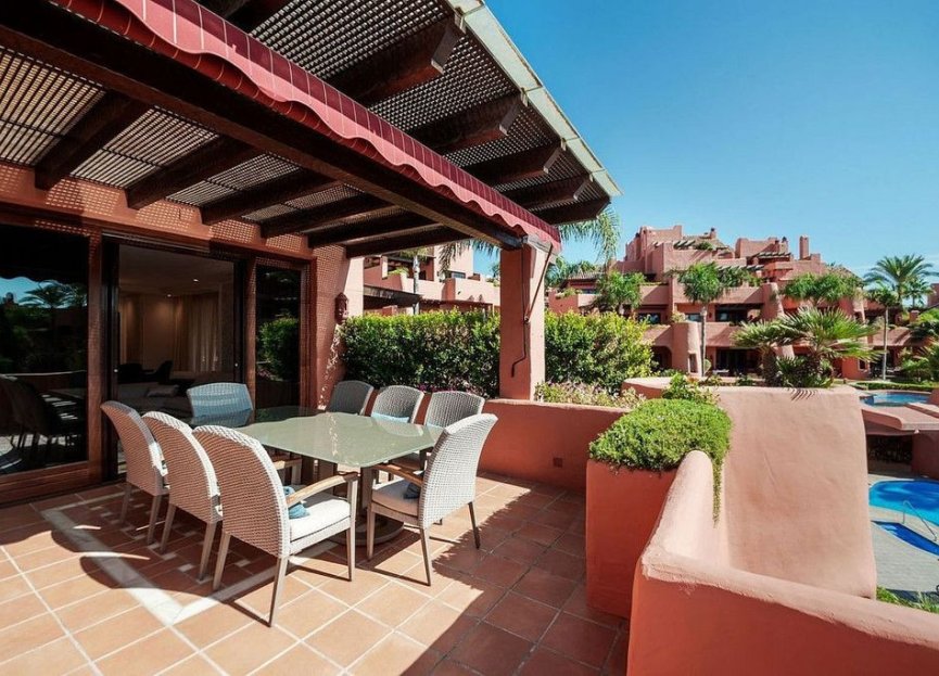 Resale - Apartment - Penthouse - Estepona - Estepona Centro