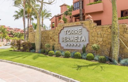 Resale - Apartment - Penthouse - Estepona - Estepona Centro