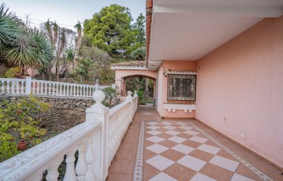 Resale - House - Detached Villa - Benalmádena - Benalmadena Pueblo